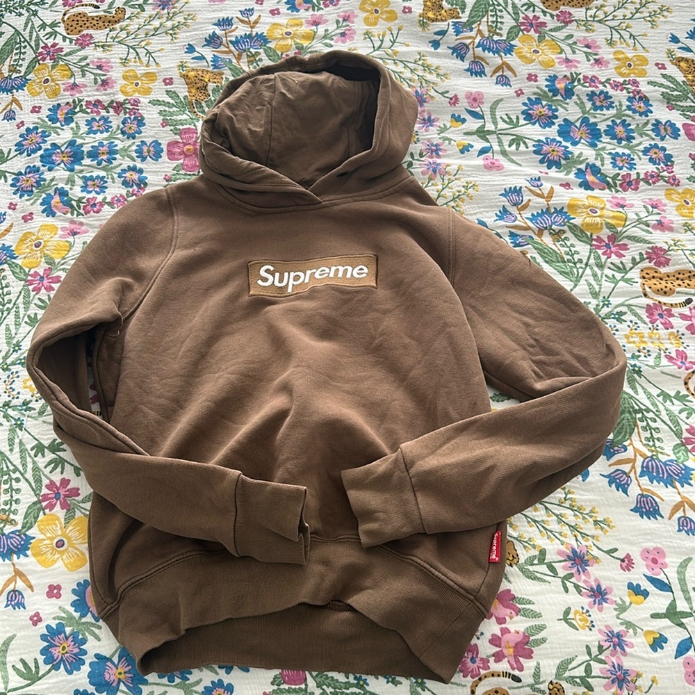 Supreme sweatshirt